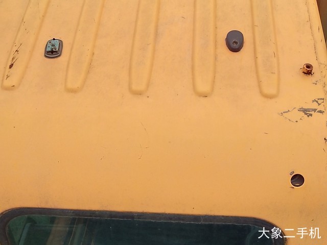 现代 R150LC-9 挖掘机