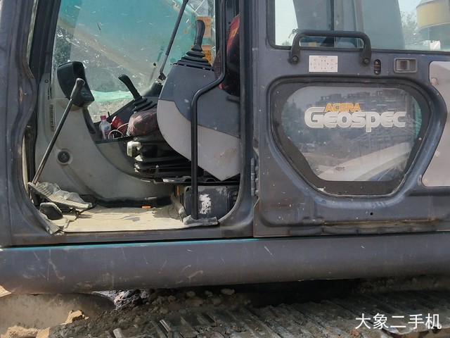 神钢 SK350LC-8 挖掘机