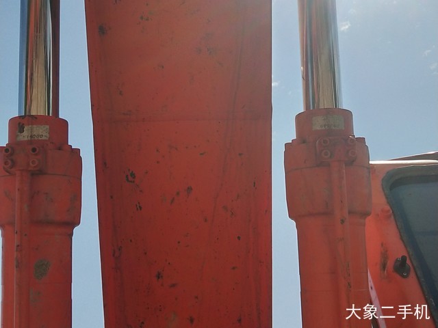 斗山 DH215-9 挖掘机