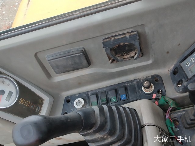 现代 R60-7 挖掘机