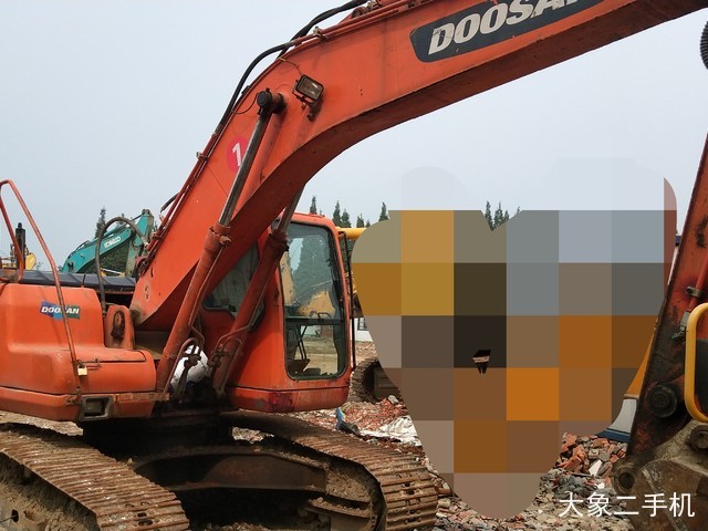 斗山 DH225LC-7 挖掘机