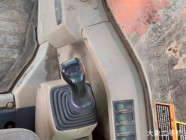 斗山 DH215-9 挖掘机