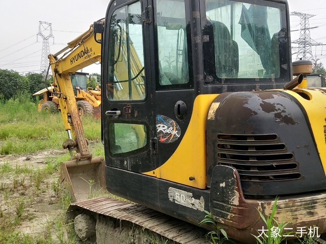 现代 R60-7 挖掘机