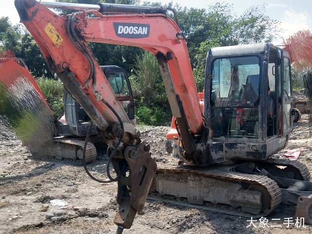 斗山 DX60-9 挖掘机