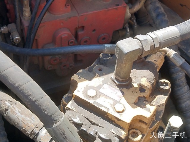 现代 R275LC-9T 挖掘机