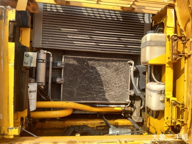 龙工 LG6215 挖掘机