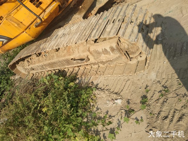 龙工 LG6225 挖掘机