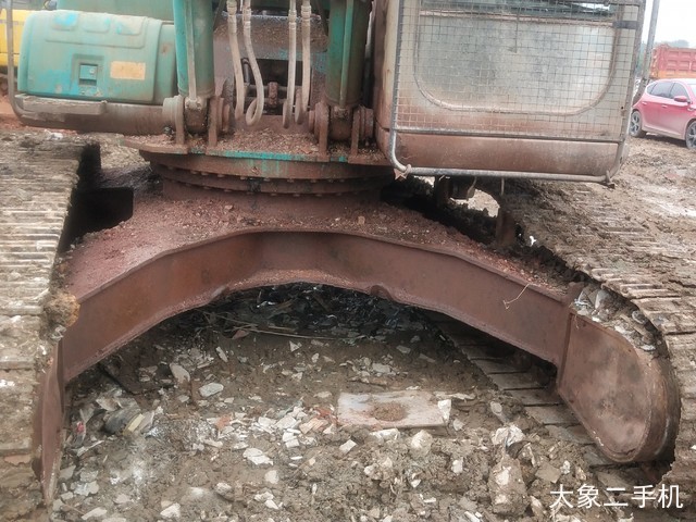 神钢 SK250-6E 挖掘机