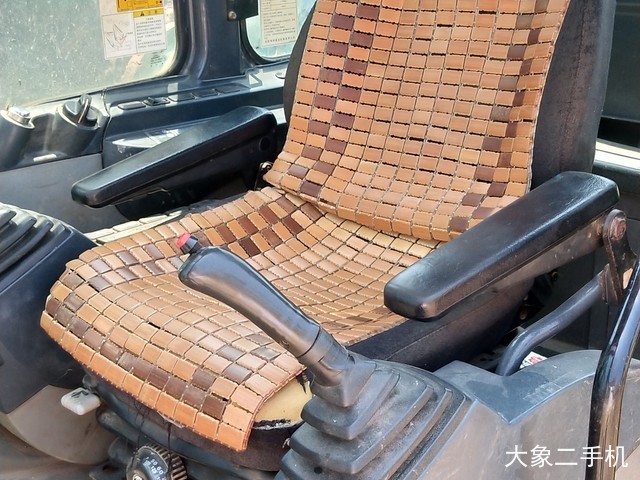 神钢 SK350LC-8 挖掘机