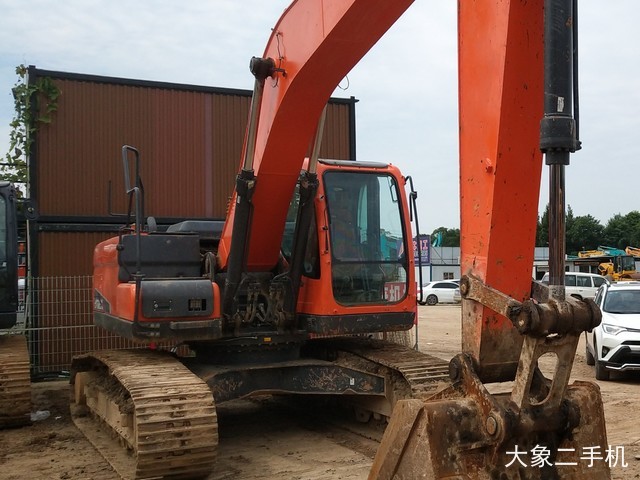 斗山 DX220LC-9C 挖掘机