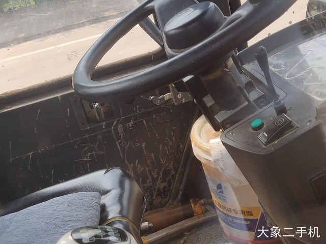 柳工 CLG855 装载机