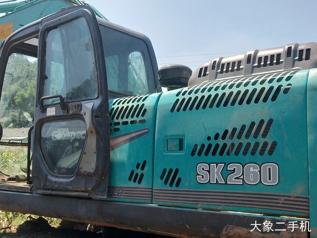 神钢 SK260LC-8 挖掘机