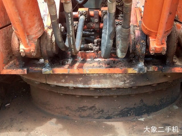 斗山 DH220-5 挖掘机