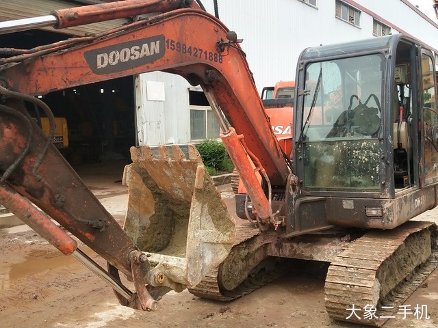 斗山 DH60-7 挖掘机