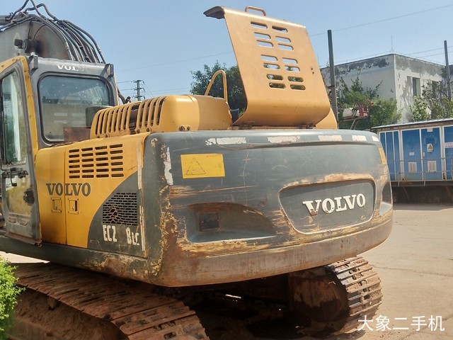沃尔沃 EC210BLC 挖掘机