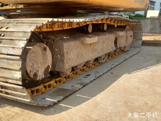 龙工 LG6150 挖掘机