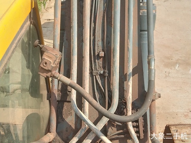 沃尔沃 EC210BLC 挖掘机