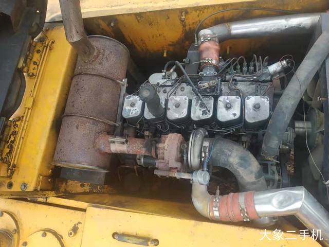 现代 R225LC-7 挖掘机