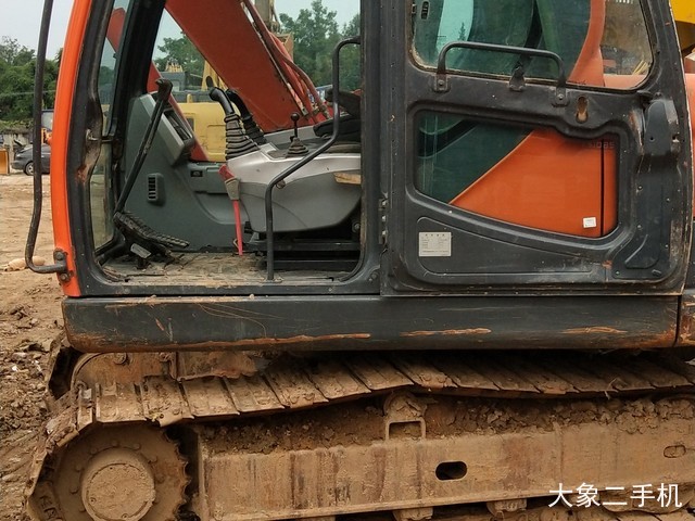 斗山 DX75 挖掘机