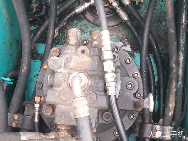 神钢 SK230-6E 挖掘机