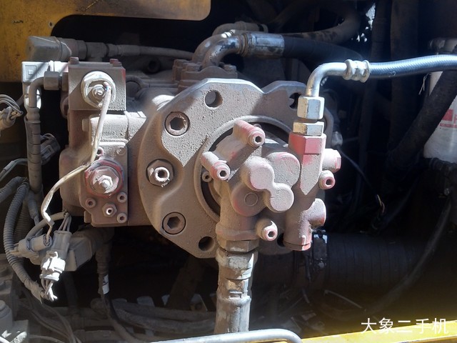 龙工 LG6150 挖掘机