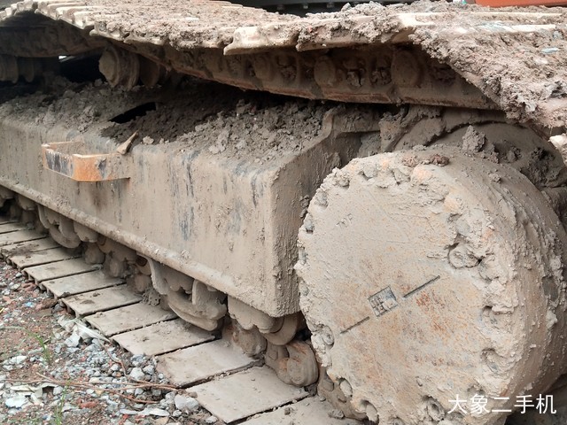 小松 PC240LC-8 挖掘机