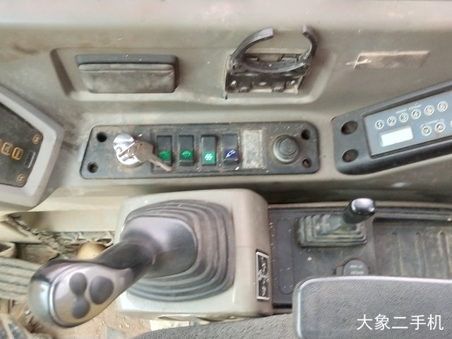 现代 R60-7 挖掘机