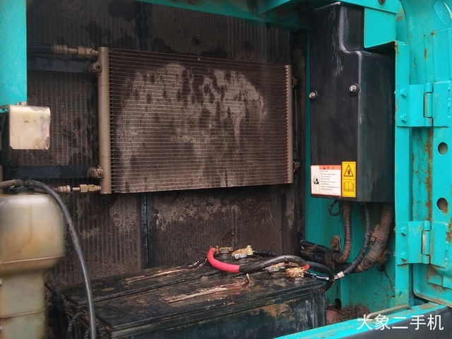 神钢 SK260LC-8 挖掘机