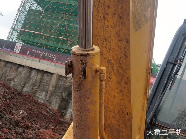 现代 R60-7 挖掘机