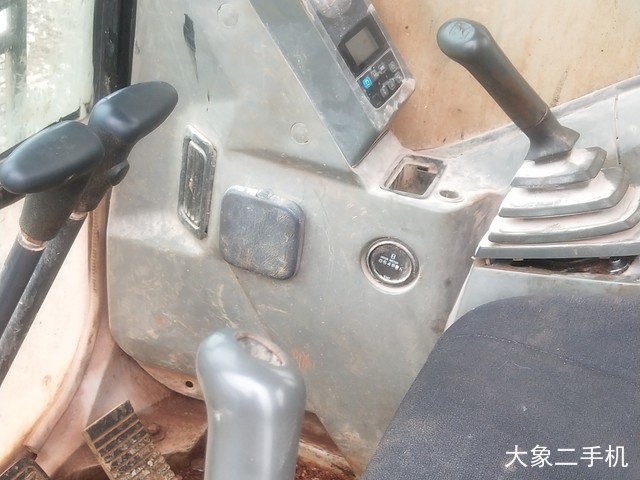 神钢 SK250-6E 挖掘机