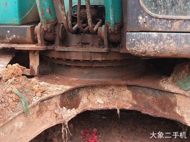 神钢 SK260LC-8 挖掘机