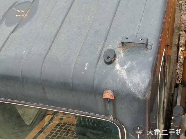 现代 R225LC-7 挖掘机