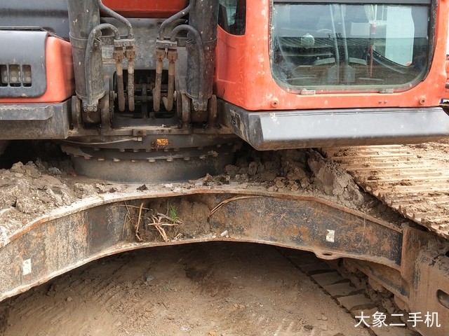 斗山 DX260LC-9C 挖掘机