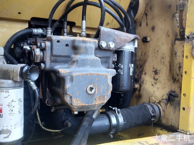 小松 PC240LC-8 挖掘机