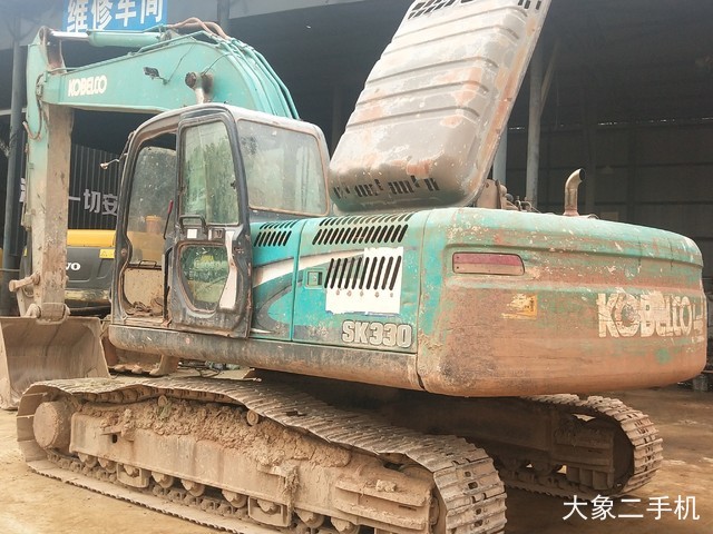 神钢 SK260LC-8 挖掘机