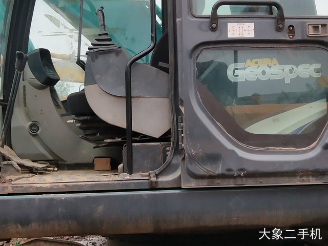 神钢 SK350LC-8 挖掘机