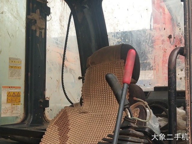 神钢 SK260LC-8 挖掘机