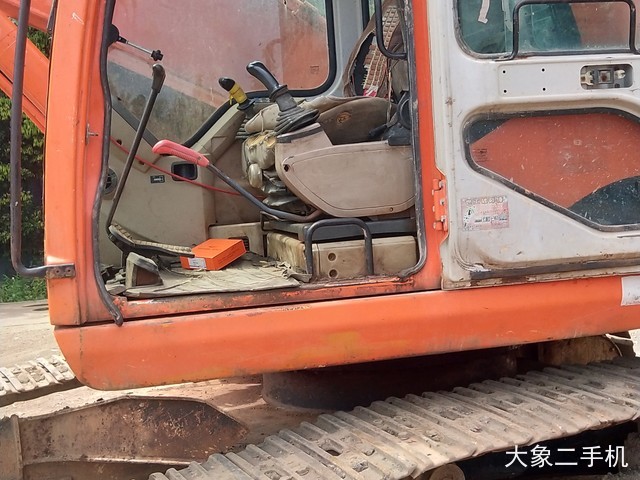 斗山 DH220-5 挖掘机