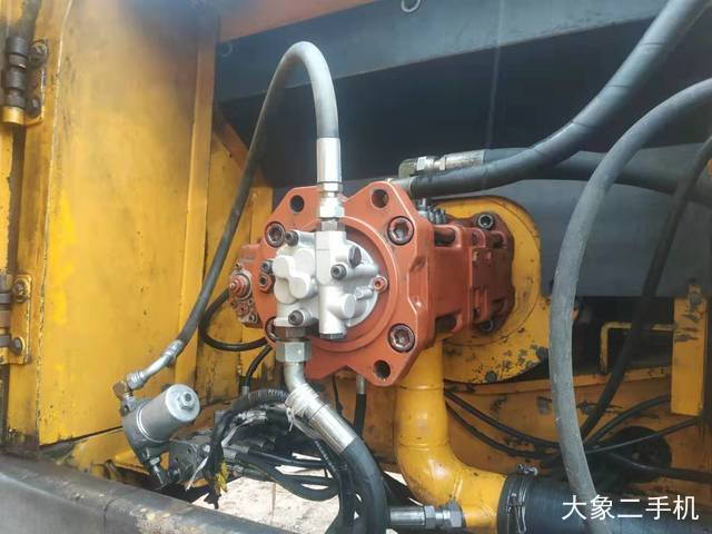 现代 R225LC-7 挖掘机