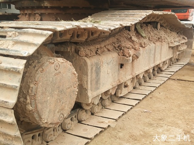 神钢 SK260LC-8 挖掘机