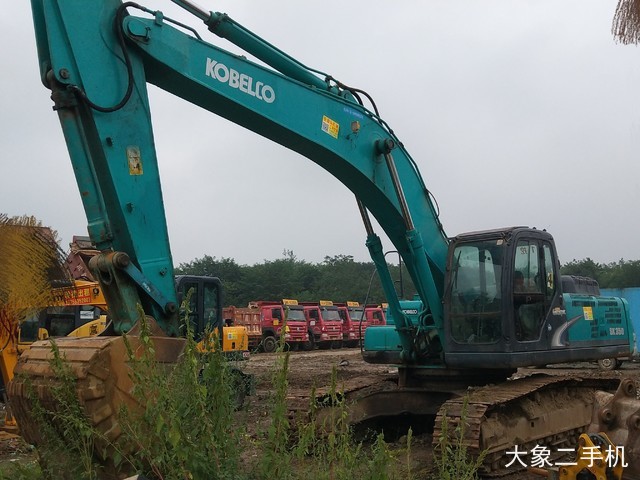 神钢 SK350LC-8 挖掘机