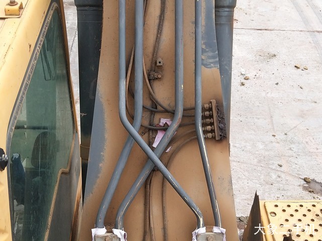 沃尔沃 EC210B 挖掘机