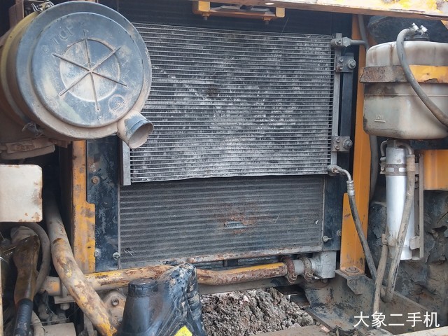 三一重工 SY135C-8 挖掘机