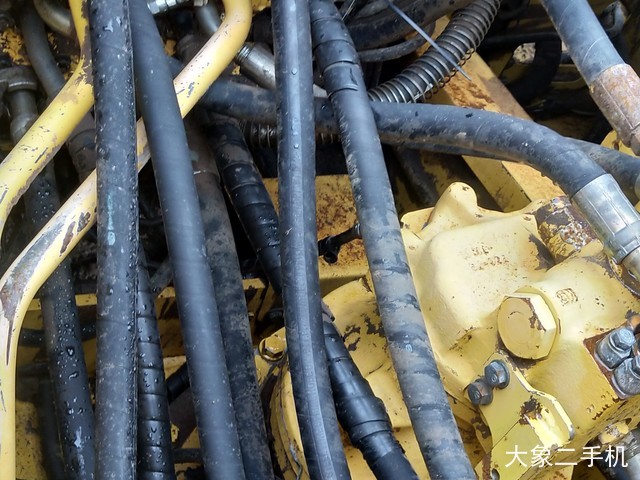 小松 PC240LC-8 挖掘机