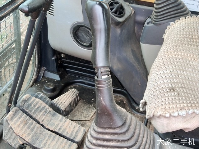 小松 PC240LC-8 挖掘机