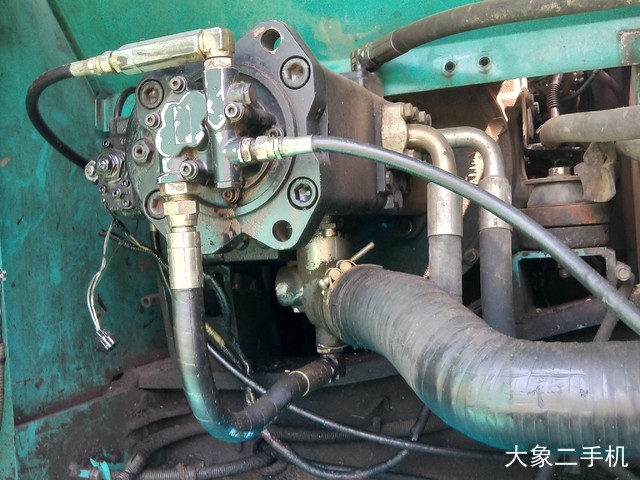 神钢 SK260LC-8 挖掘机