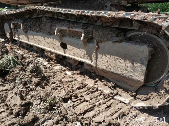 山东临工 LG6135E 挖掘机