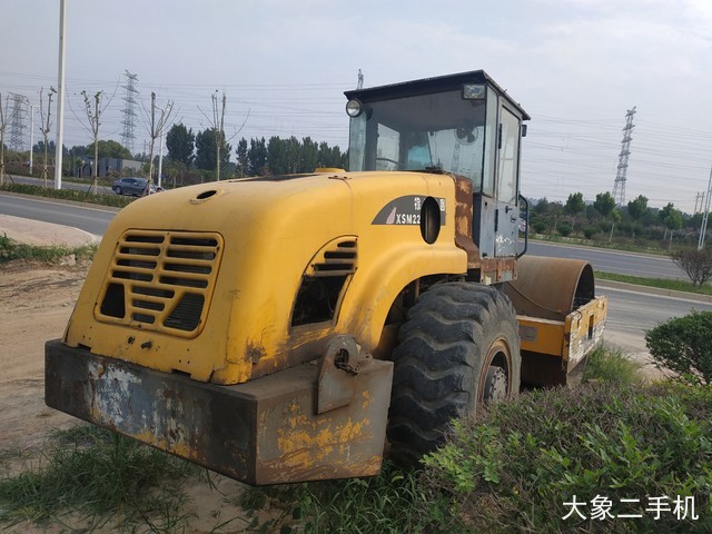 徐工 XS222 压路机