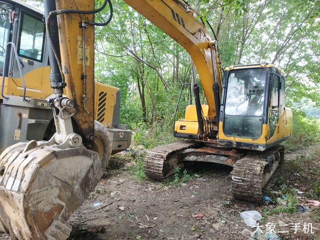 三一重工 SY135C 挖掘机