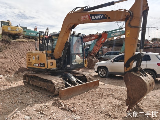 三一重工 SY75C 挖掘机